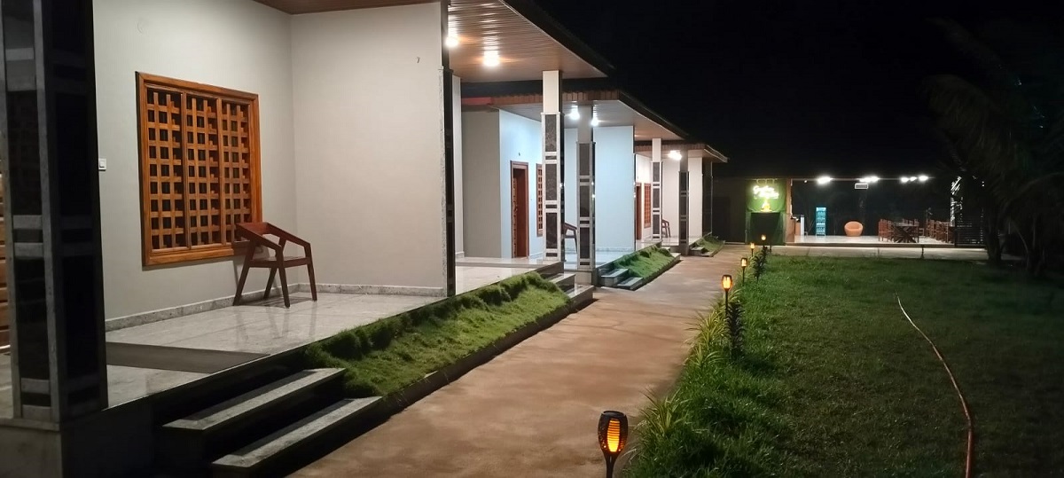 Exterior view of Gowtham Stay Inn near Sharadambe Temple